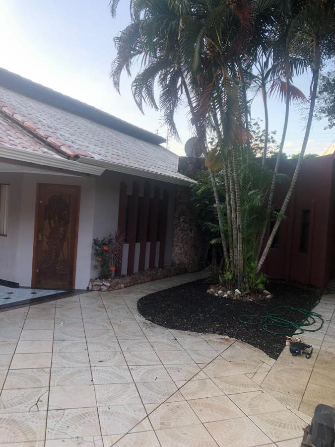 Casa Em Foz Do Iguacu Villa Exteriör bild
